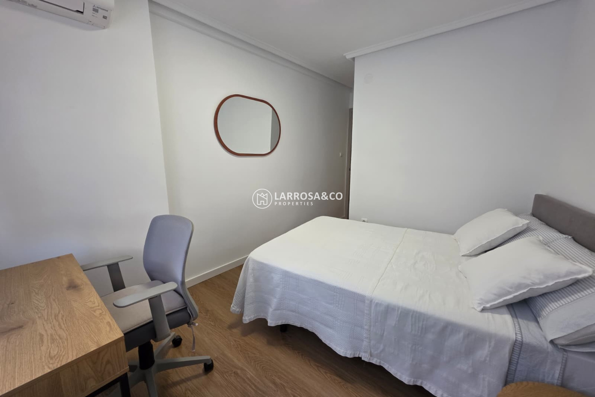 Herverkoop - Apartment - Guardamar del Segura - MERCADONA