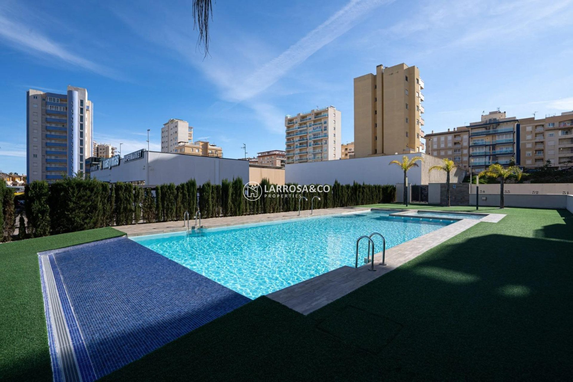 Herverkoop - Apartment - Guardamar del Segura - puerto deportivo