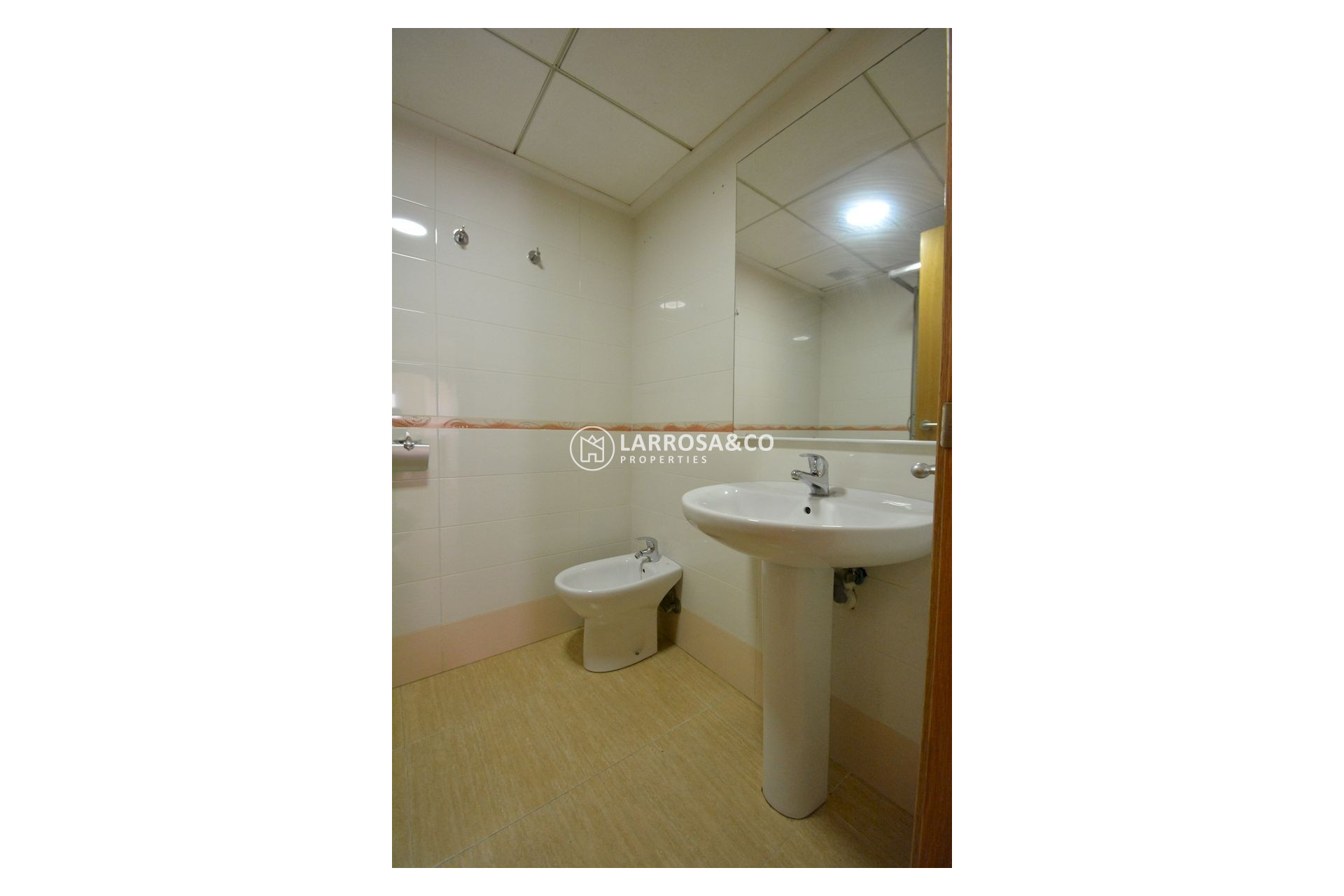 Herverkoop - Apartment - Guardamar del Segura