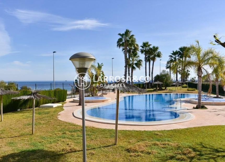 Herverkoop - Apartment - Mil Palmeras - Costa Blanca