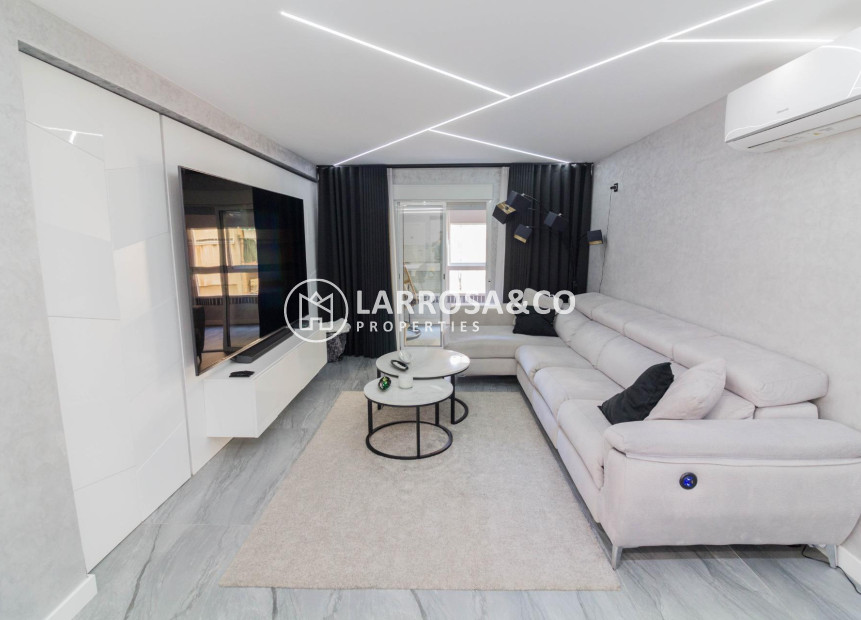 Herverkoop - Apartment - Orihuela - Zona Centro