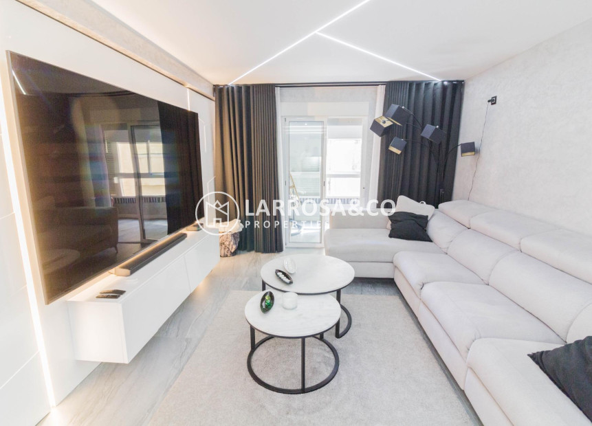 Herverkoop - Apartment - Orihuela - Zona Centro