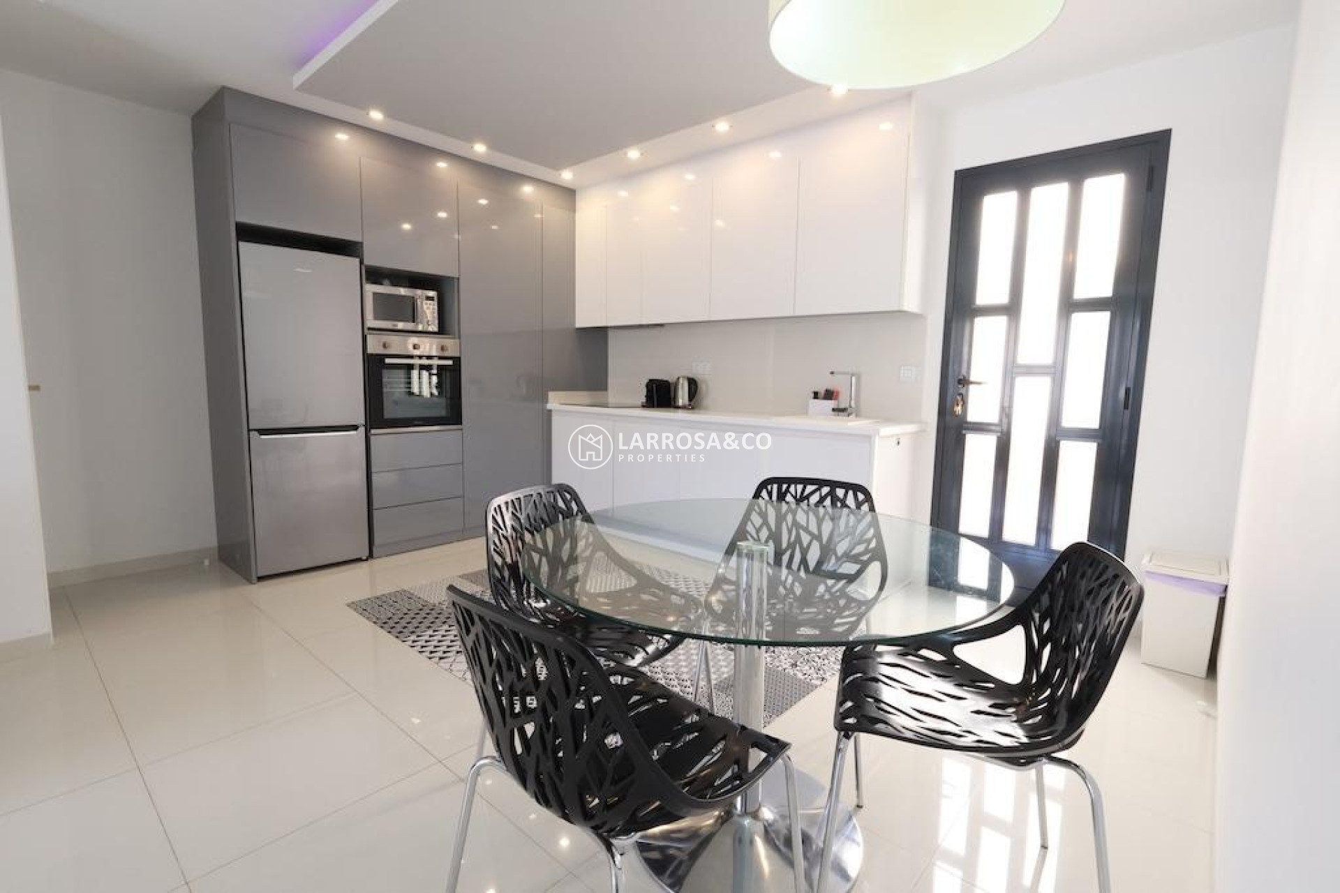 Herverkoop - Apartment - Pilar de la Horadada - Costa Blanca
