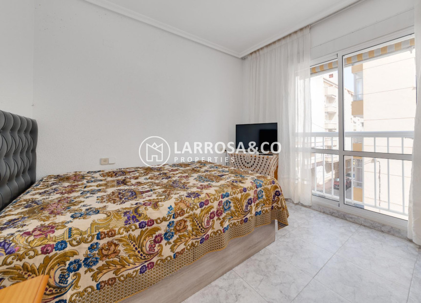 Herverkoop - Apartment - Torrevieja - Acequion