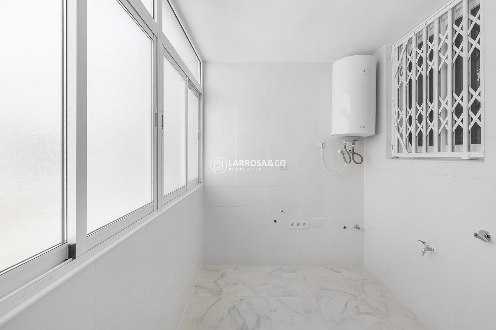 Herverkoop - Apartment - Torrevieja - Acequion