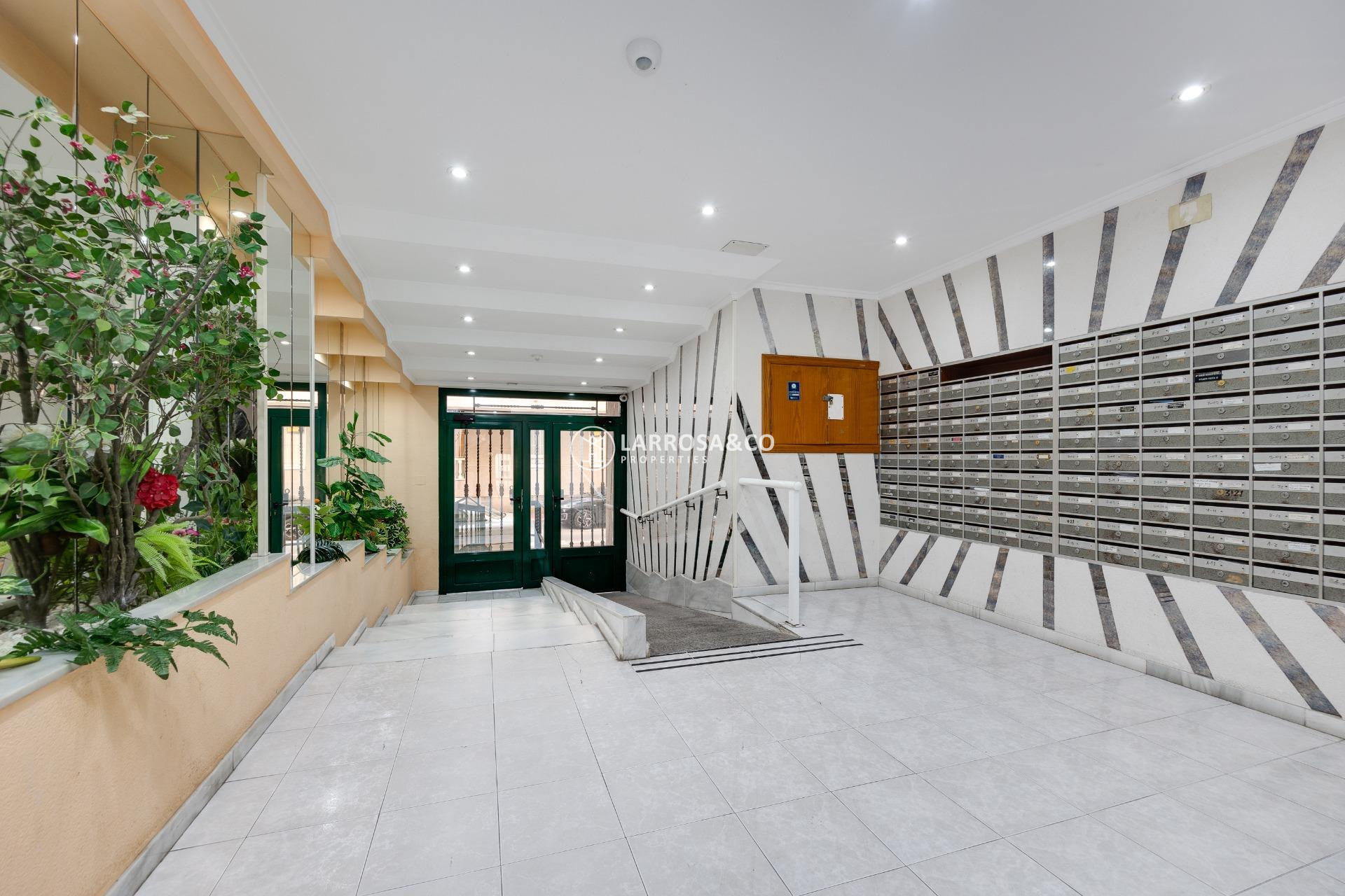 Herverkoop - Apartment - Torrevieja - Acequion