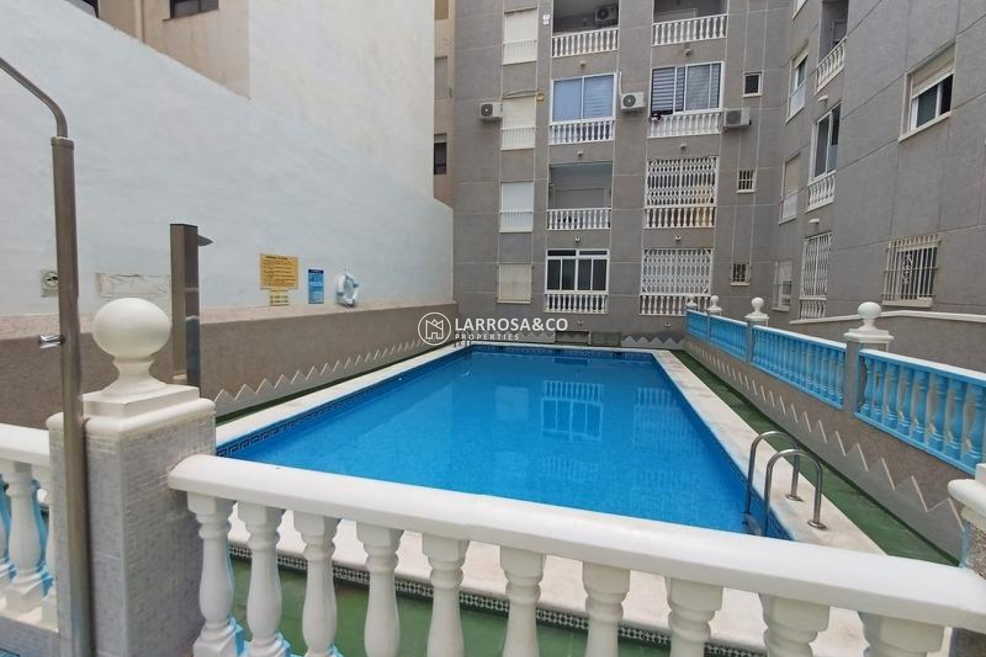 Herverkoop - Apartment - Torrevieja - Acequion