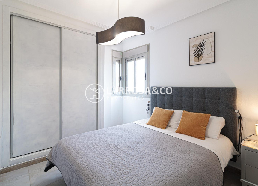 Herverkoop - Apartment - Torrevieja - Calas blanca