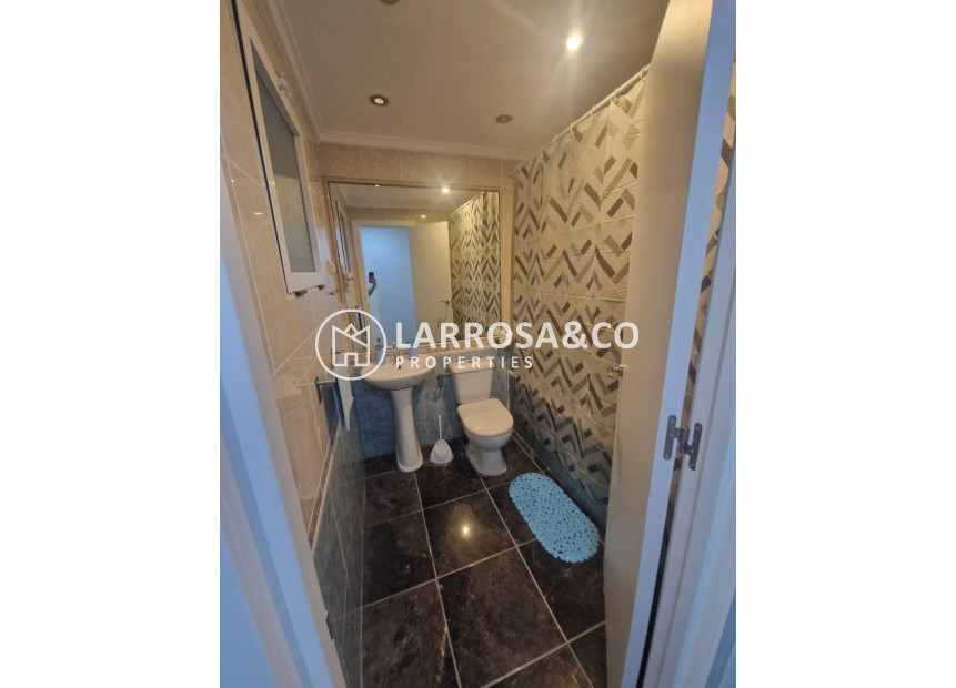 Herverkoop - Apartment - Torrevieja - Centro - Muelle Pesquero