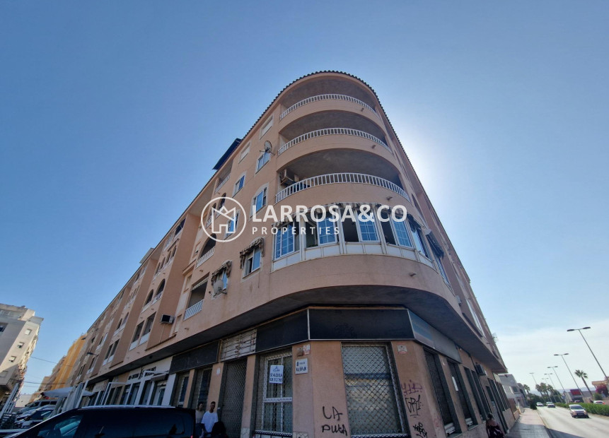 Herverkoop - Apartment - Torrevieja - Centro