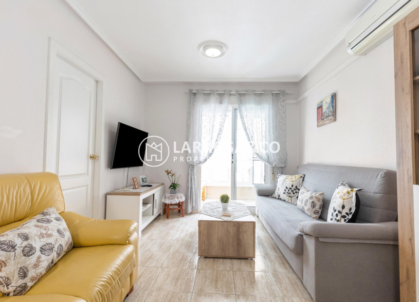 Herverkoop - Apartment - Torrevieja - Centro