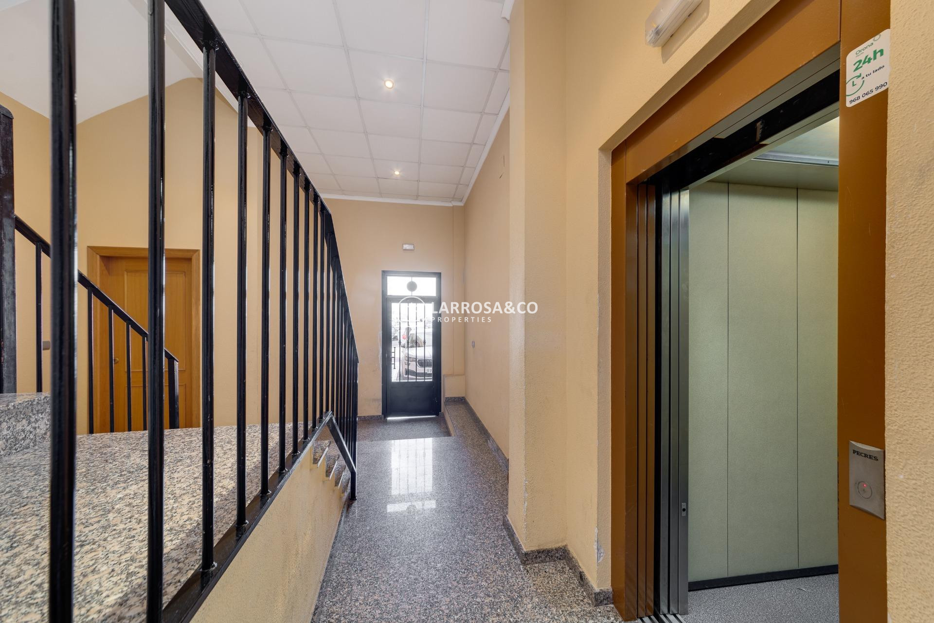 Herverkoop - Apartment - Torrevieja - Centro