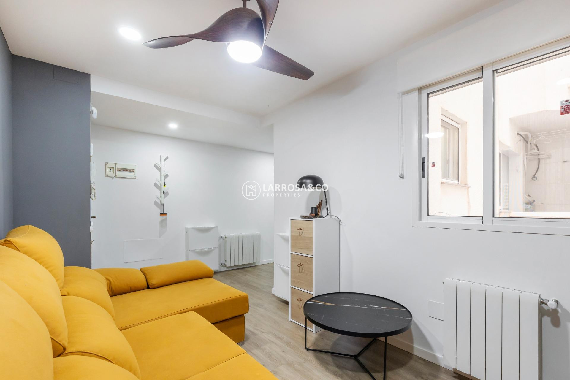 Herverkoop - Apartment - Torrevieja - Centro