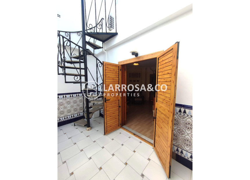 Herverkoop - Apartment - Torrevieja - Centro