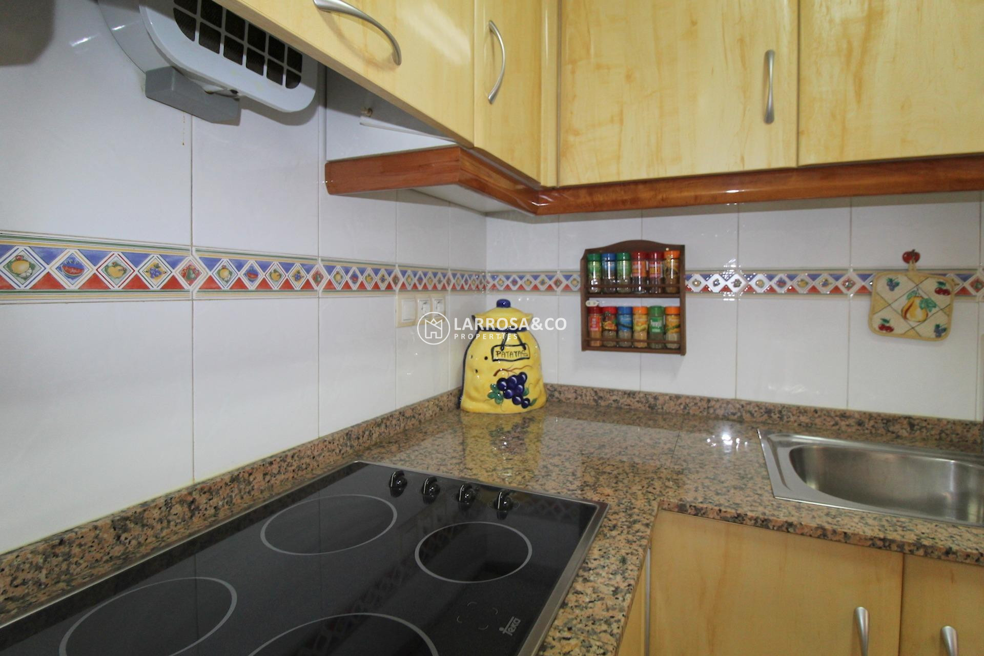 Herverkoop - Apartment - Torrevieja - Centro