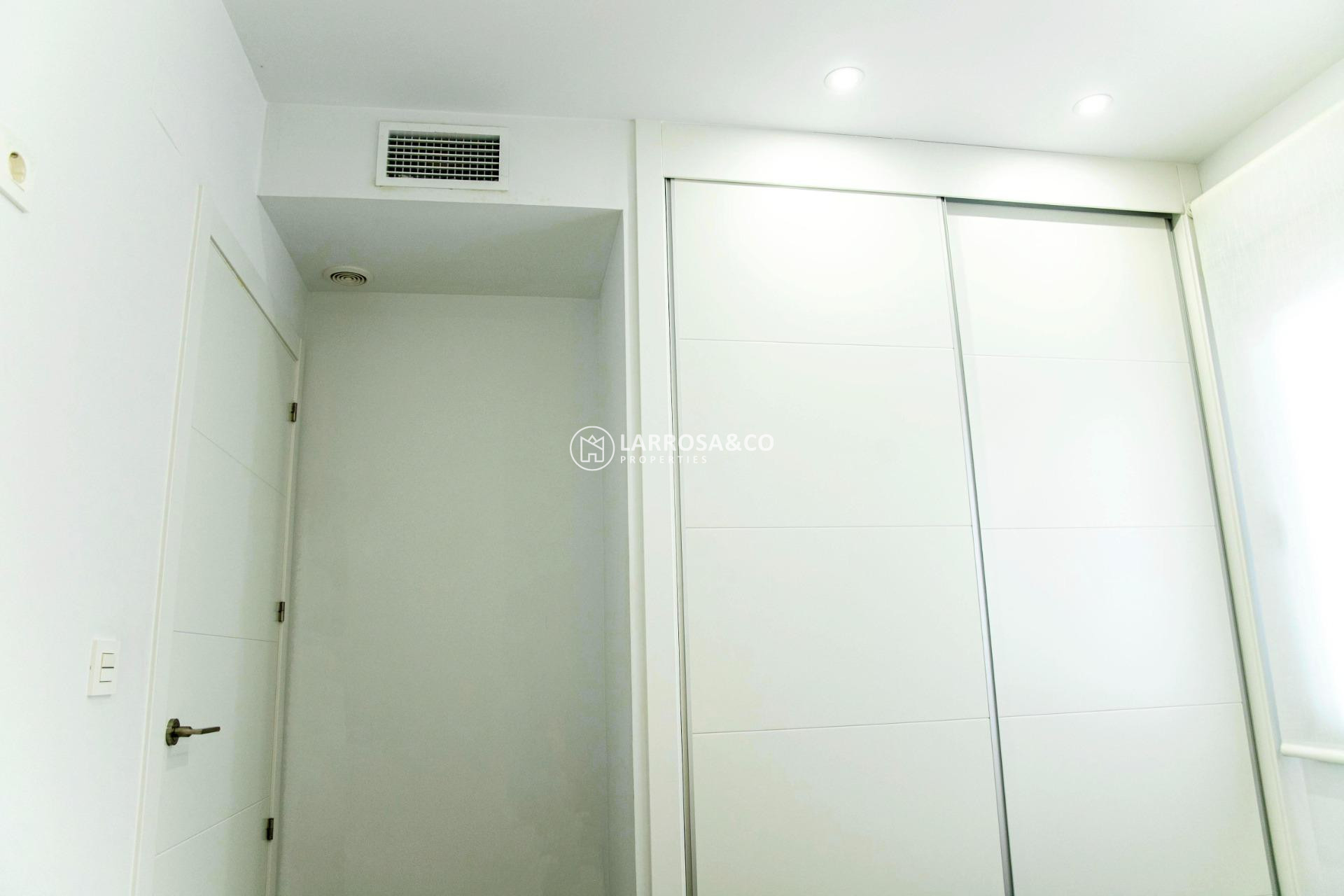 Herverkoop - Apartment - Torrevieja - Centro