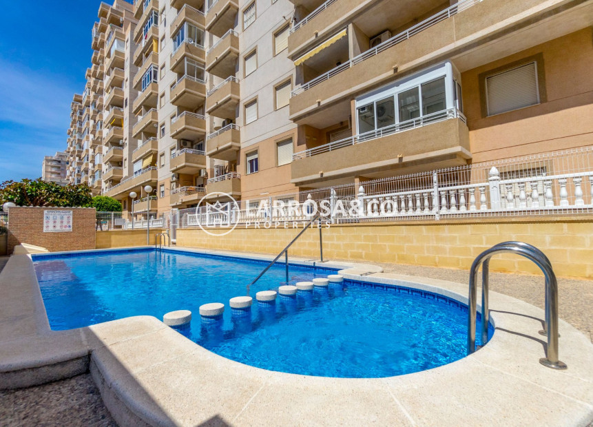 Herverkoop - Apartment - Torrevieja - Centro