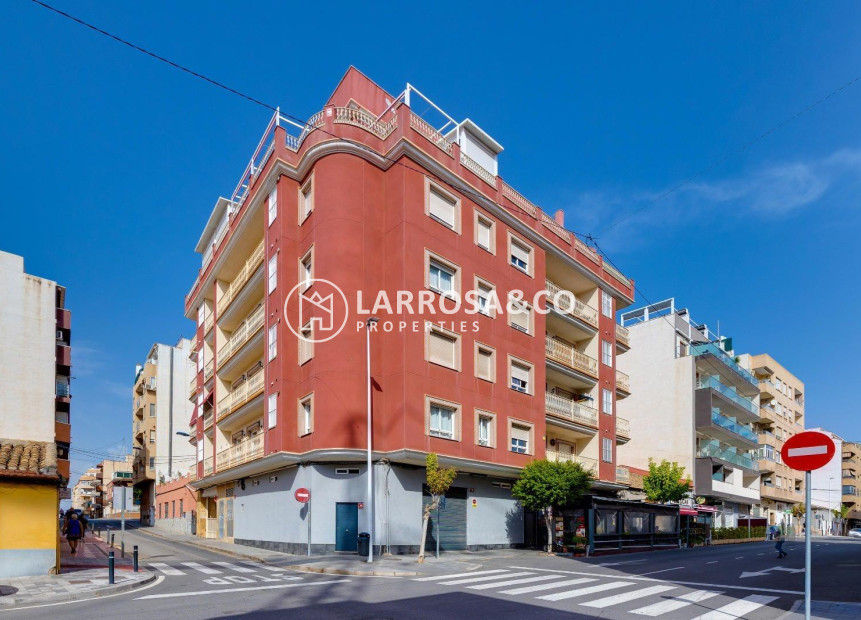 Herverkoop - Apartment - Torrevieja - Centro