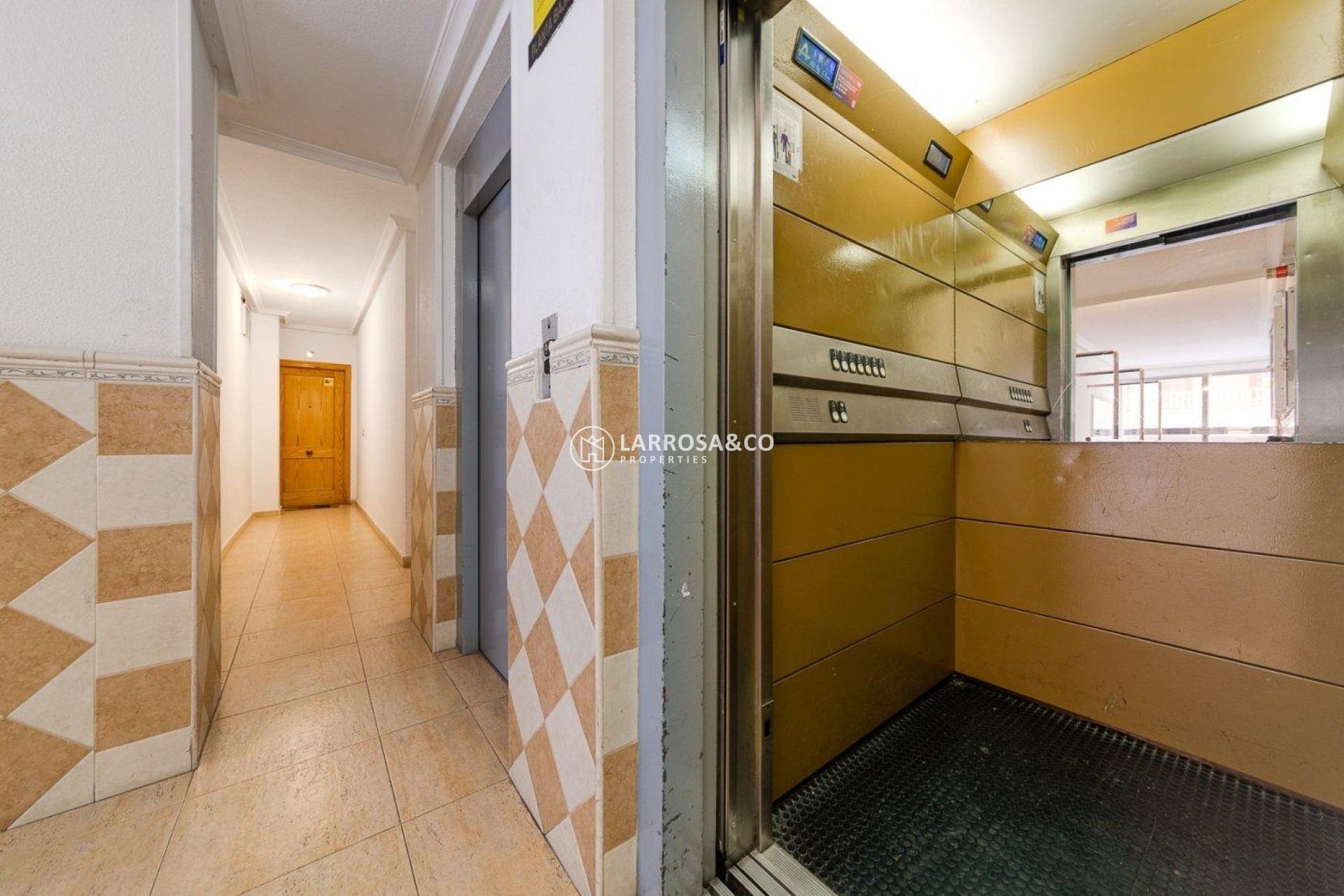 Herverkoop - Apartment - Torrevieja - Centro