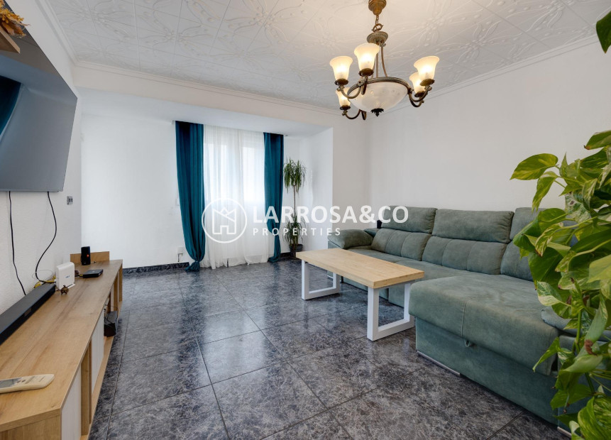 Herverkoop - Apartment - Torrevieja - Centro