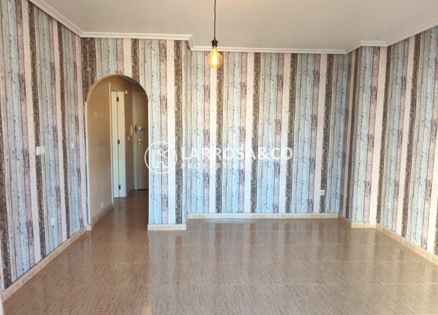 Herverkoop - Apartment - Torrevieja - Centro