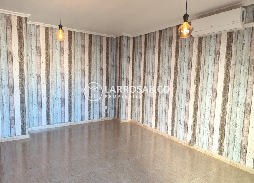 Herverkoop - Apartment - Torrevieja - Centro