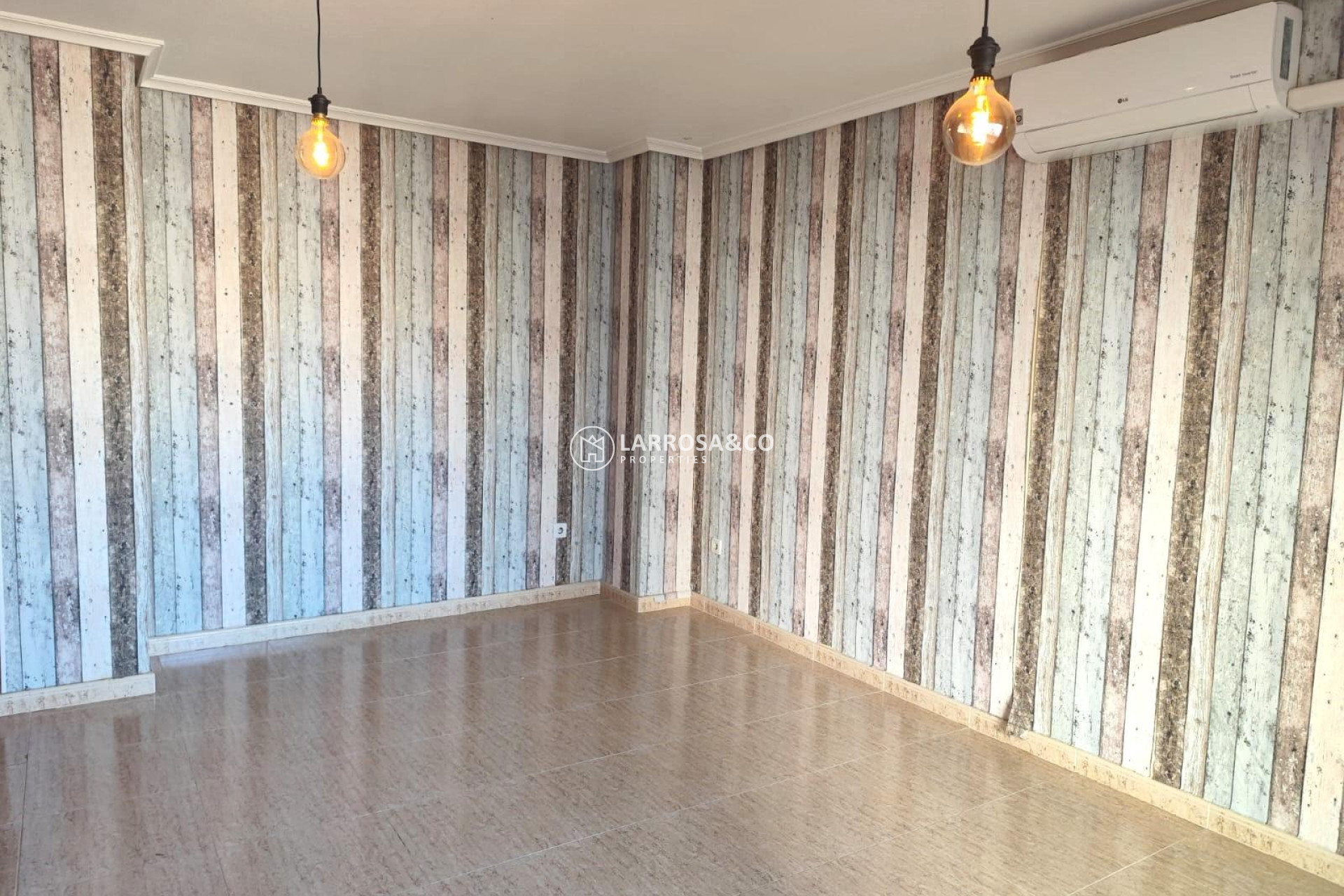 Herverkoop - Apartment - Torrevieja - Centro