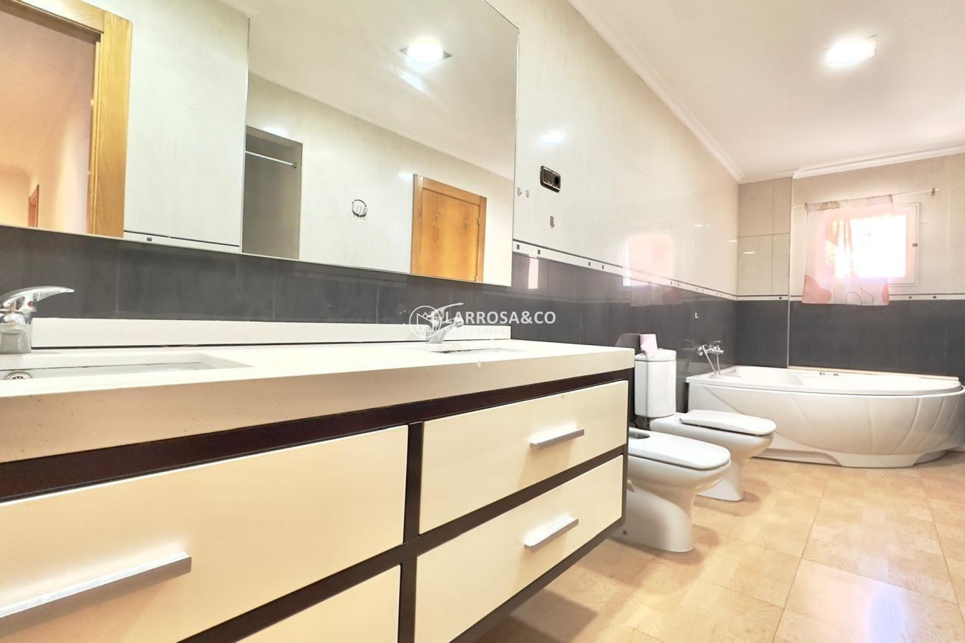 Herverkoop - Apartment - Torrevieja - Centro