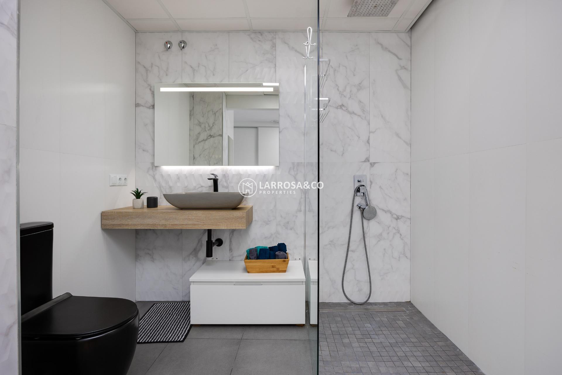 Herverkoop - Apartment - Torrevieja - Centro