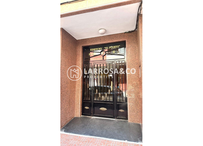 Herverkoop - Apartment - Torrevieja - Centro