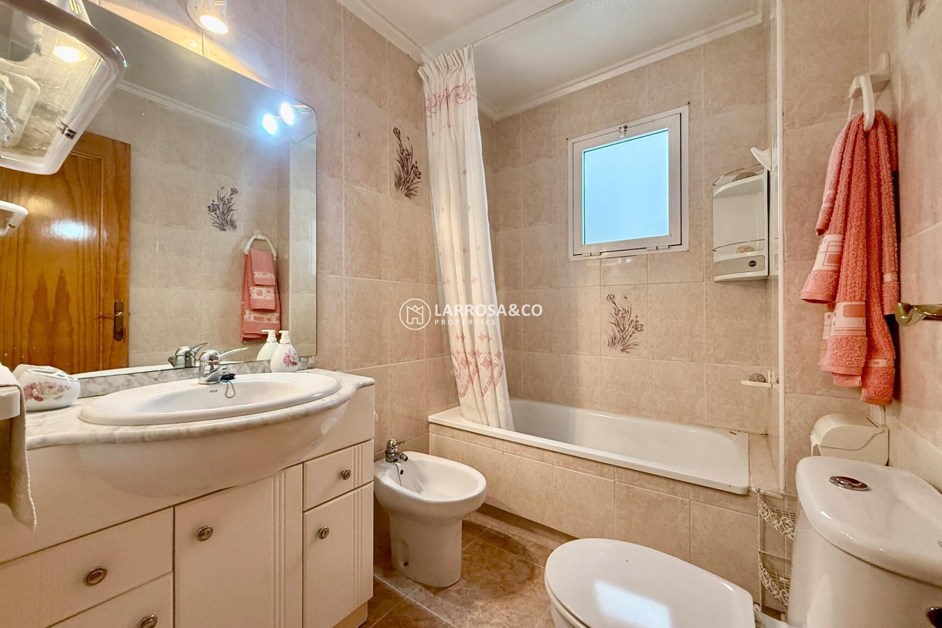 Herverkoop - Apartment - Torrevieja - Centro