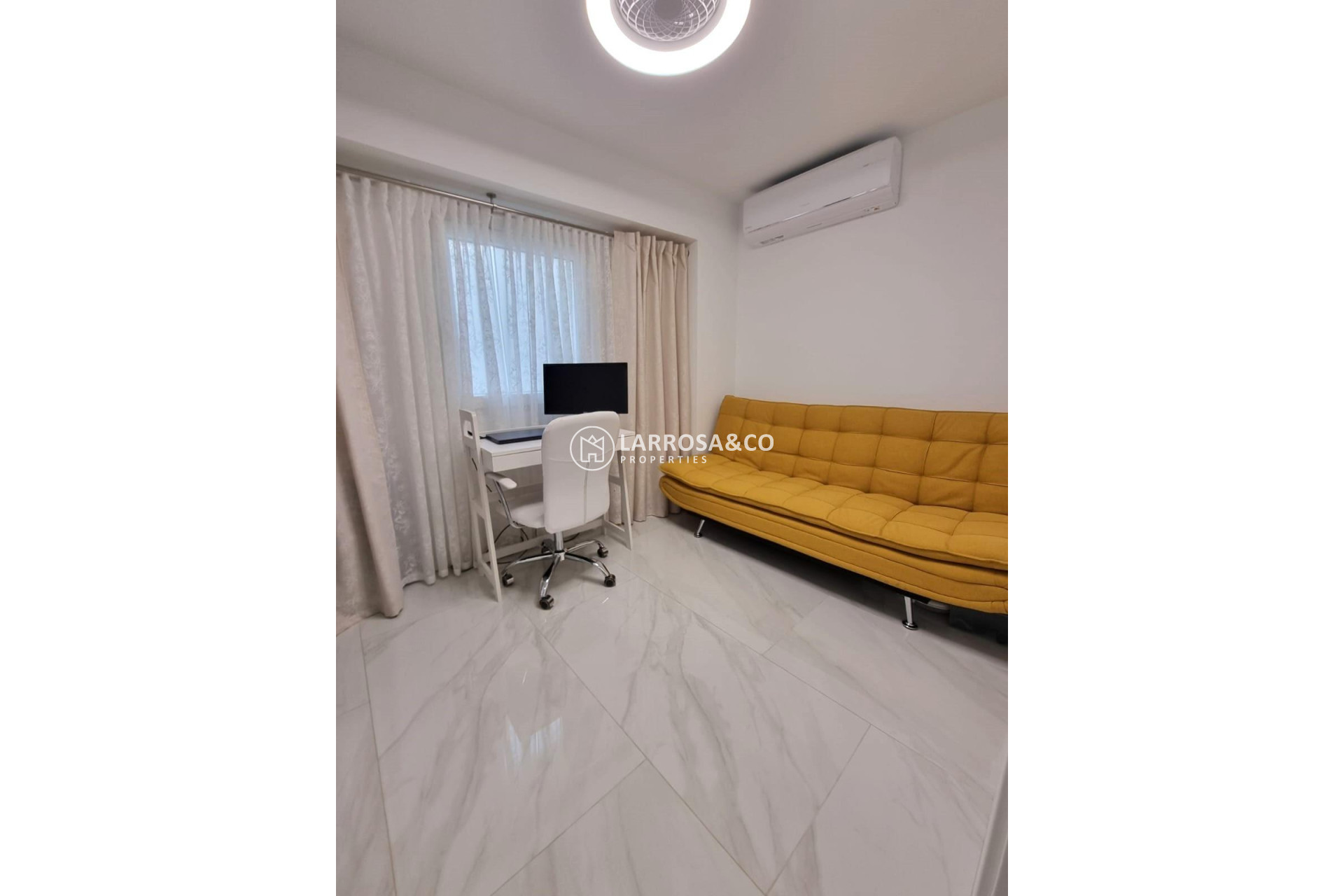 Herverkoop - Apartment - Torrevieja - Centro