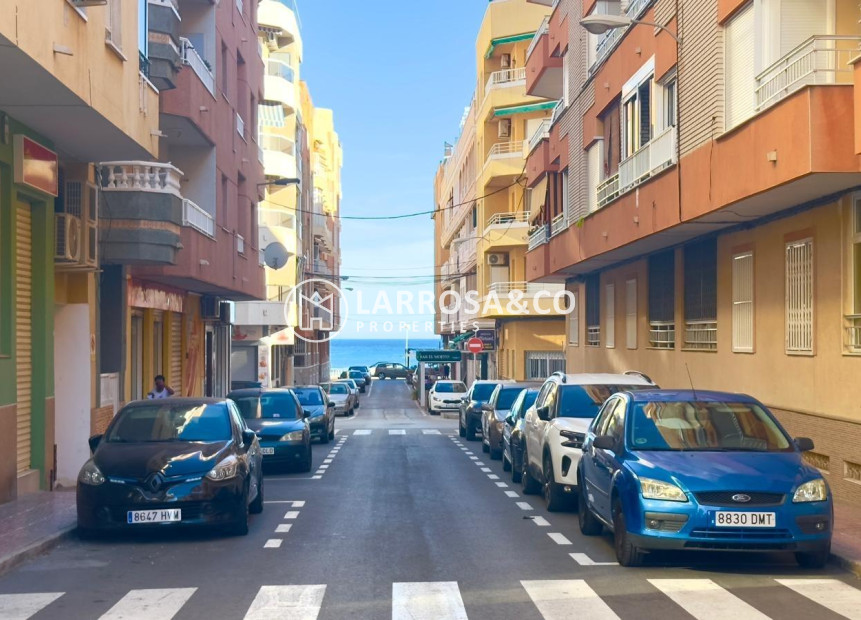Herverkoop - Apartment - Torrevieja - Centro
