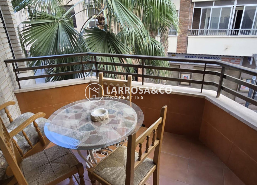 Herverkoop - Apartment - Torrevieja - Centro