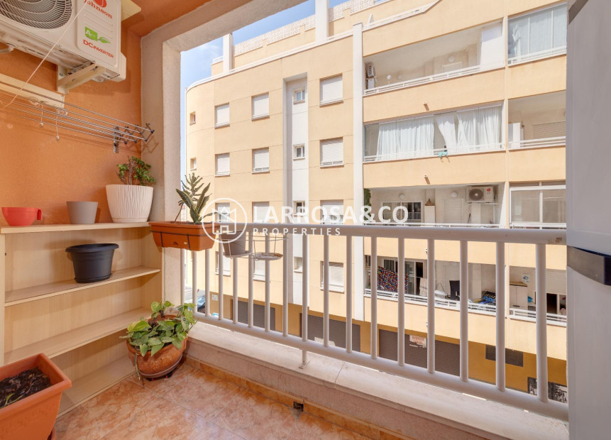 Herverkoop - Apartment - Torrevieja - Estacion de autobuses