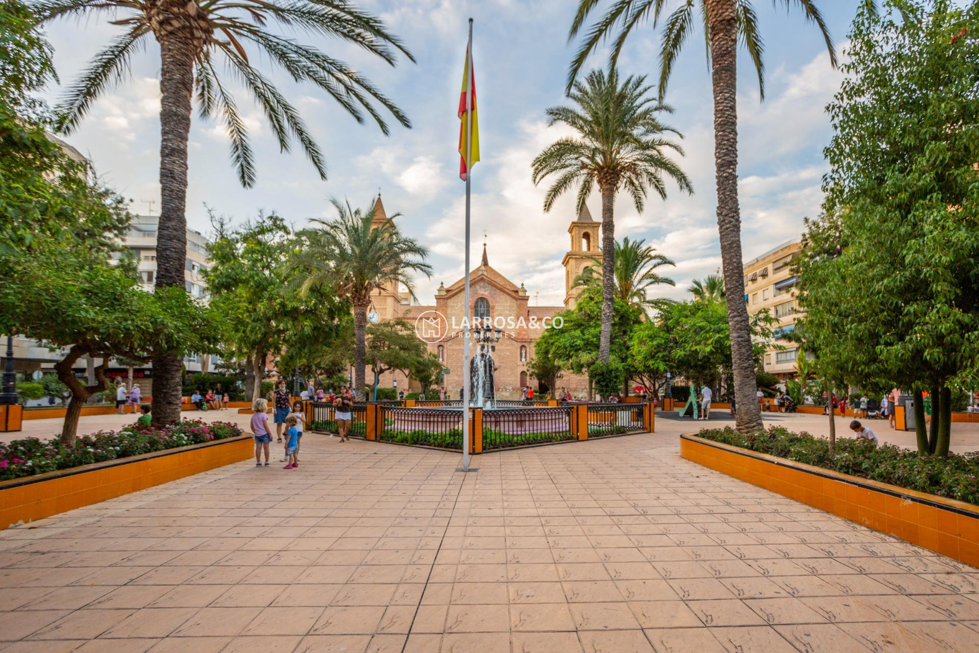 Herverkoop - Apartment - Torrevieja - Estacion de autobuses