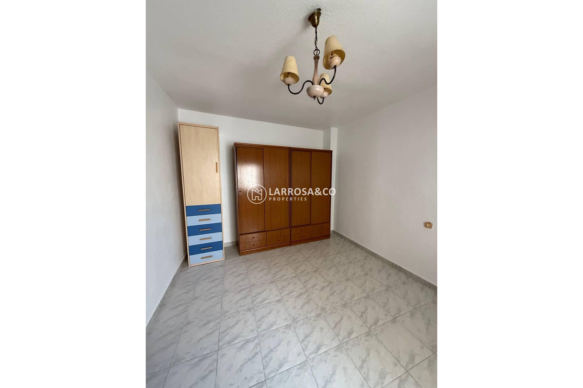 Herverkoop - Apartment - Torrevieja - Estacion de autobuses