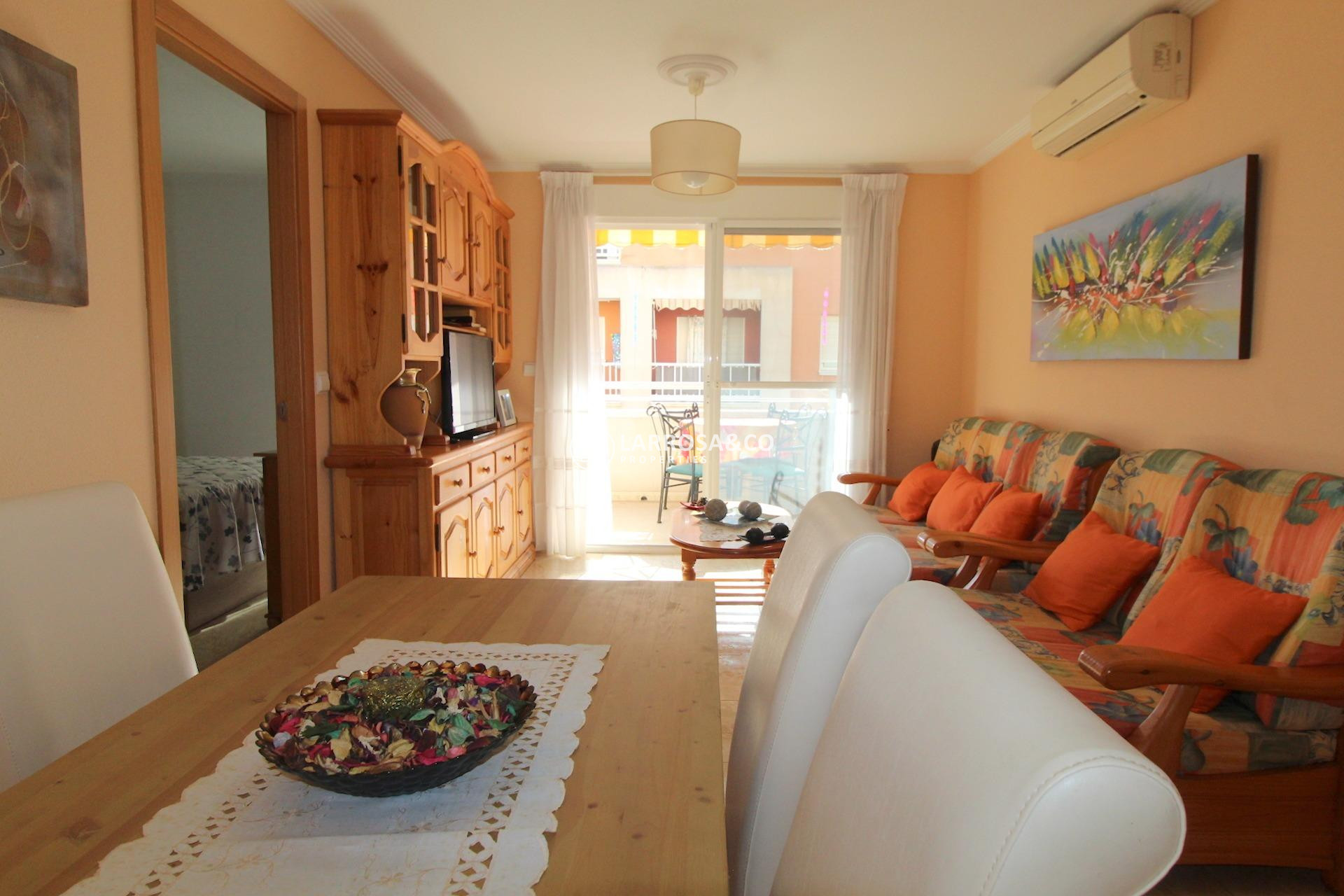 Herverkoop - Apartment - Torrevieja - Estacion de autobuses