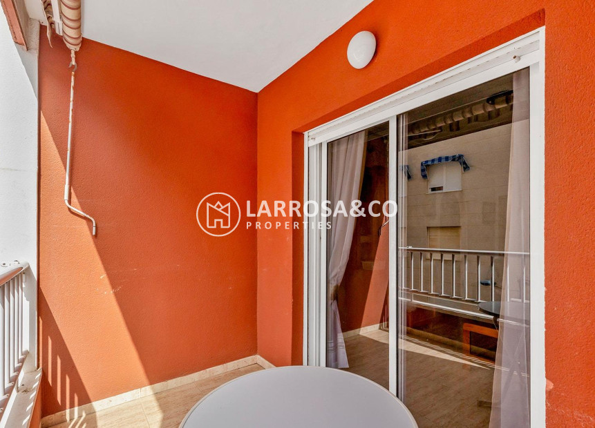 Herverkoop - Apartment - Torrevieja - Estacion de autobuses