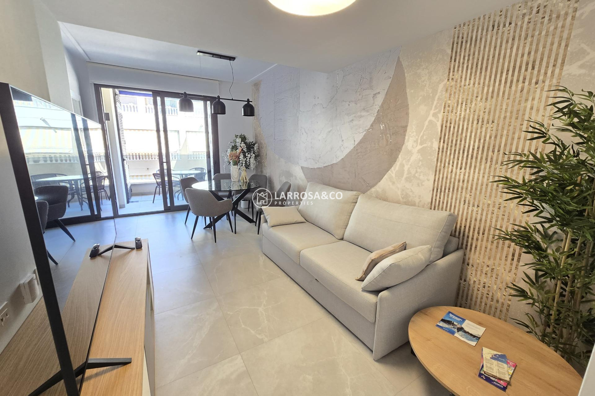 Herverkoop - Apartment - Torrevieja - Estacion de autobuses