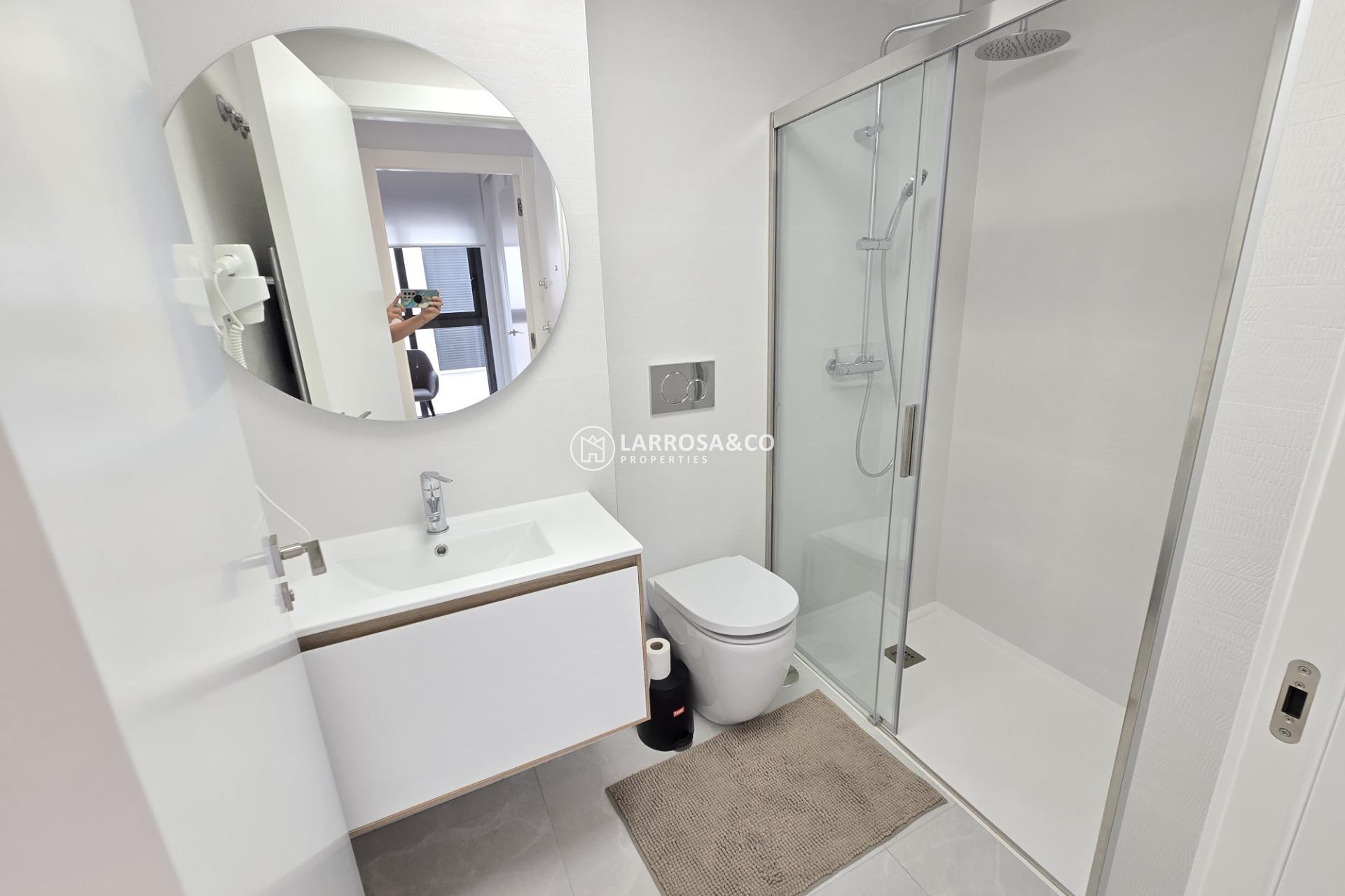 Herverkoop - Apartment - Torrevieja - Estacion de autobuses