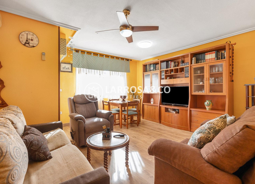 Herverkoop - Apartment - Torrevieja - Estacion de autobuses