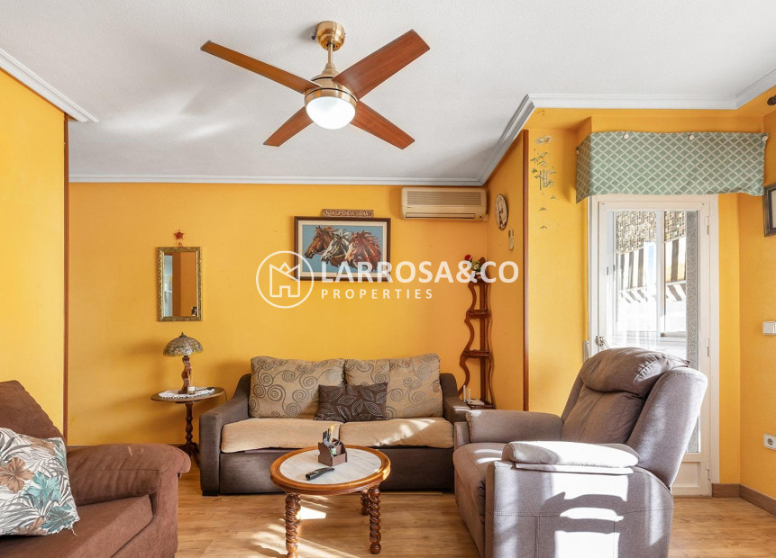 Herverkoop - Apartment - Torrevieja - Estacion de autobuses