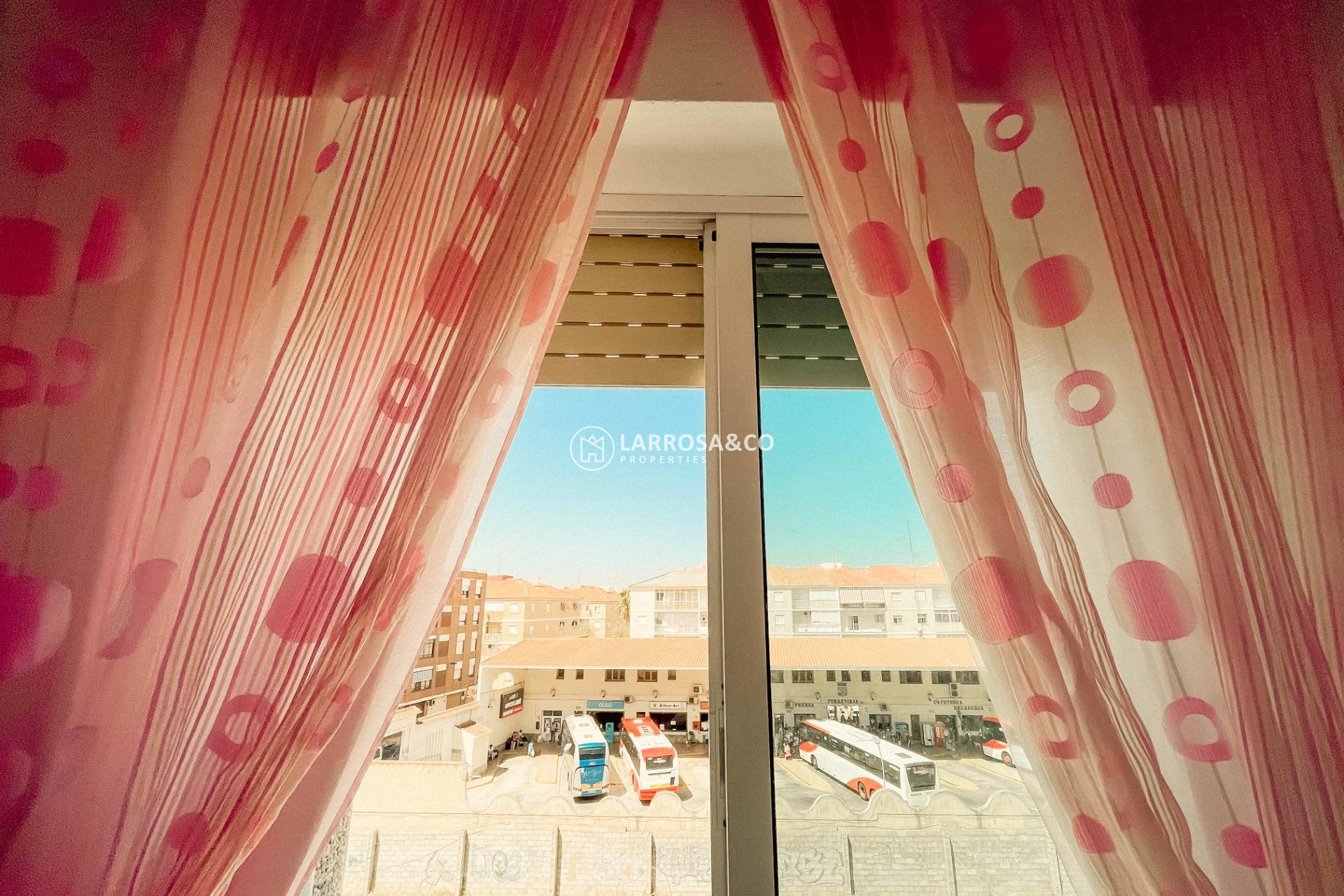 Herverkoop - Apartment - Torrevieja - Estacion de autobuses