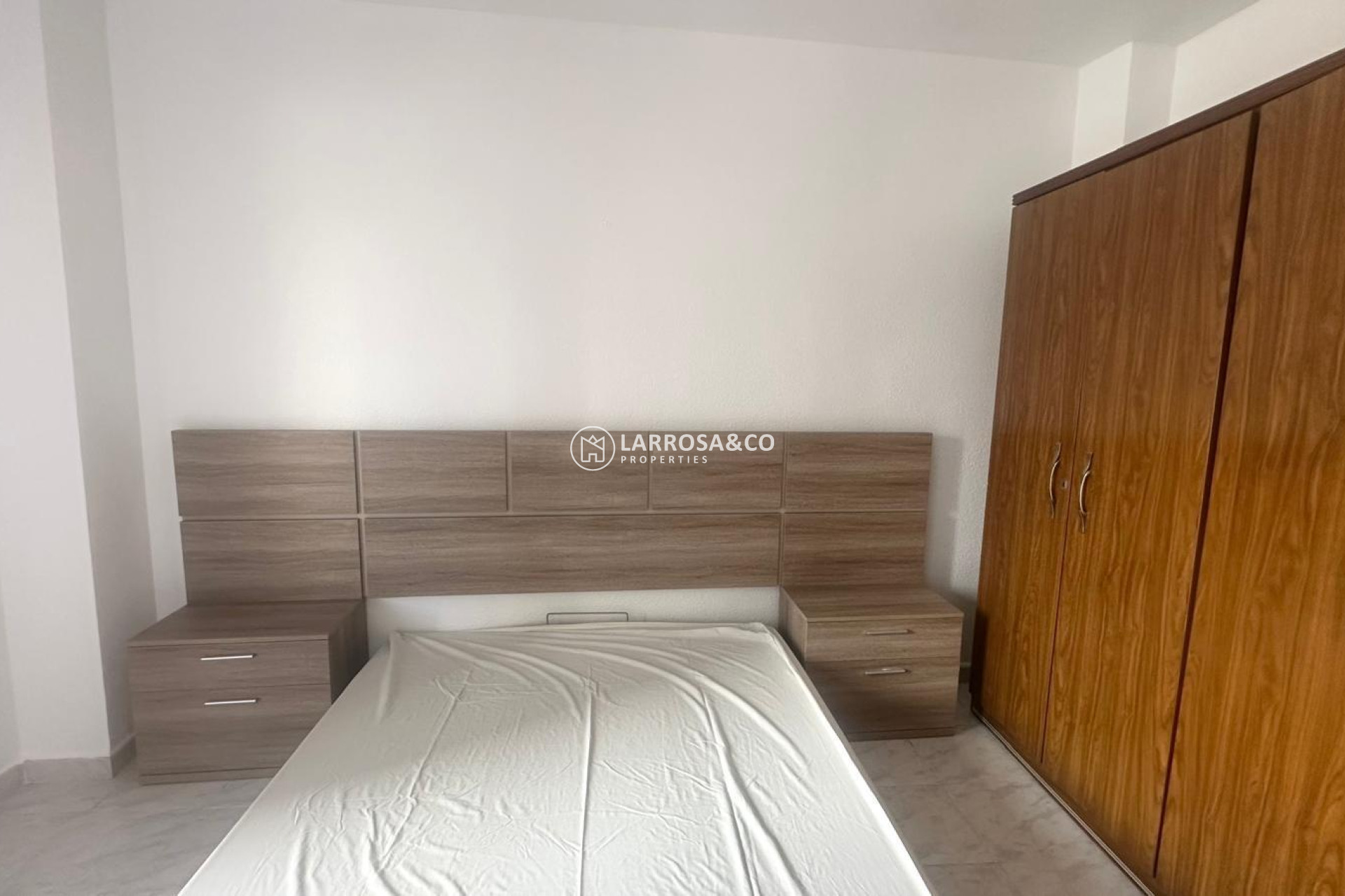 Herverkoop - Apartment - Torrevieja - Estacion de autobuses