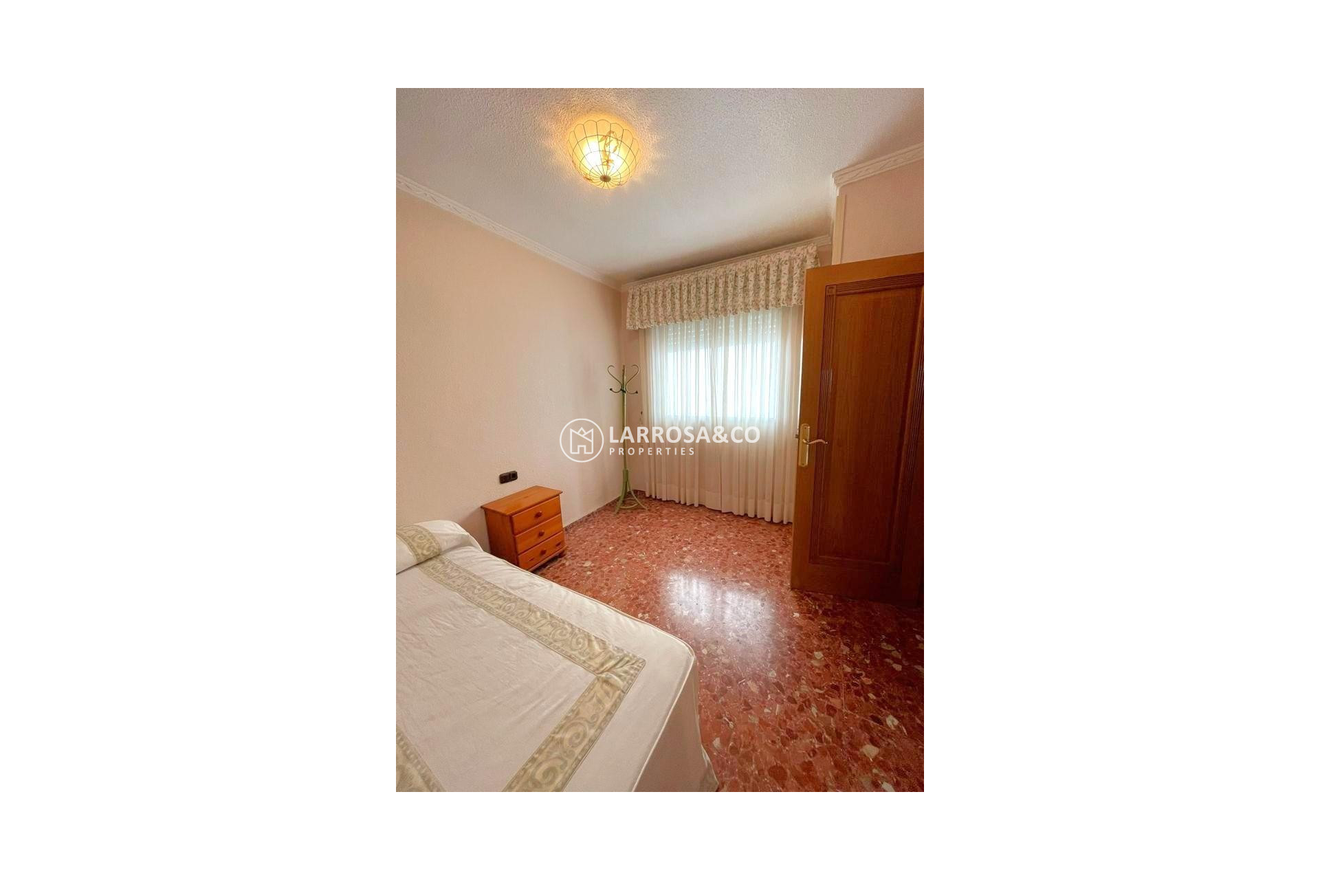 Herverkoop - Apartment - Torrevieja - Estacion de autobuses