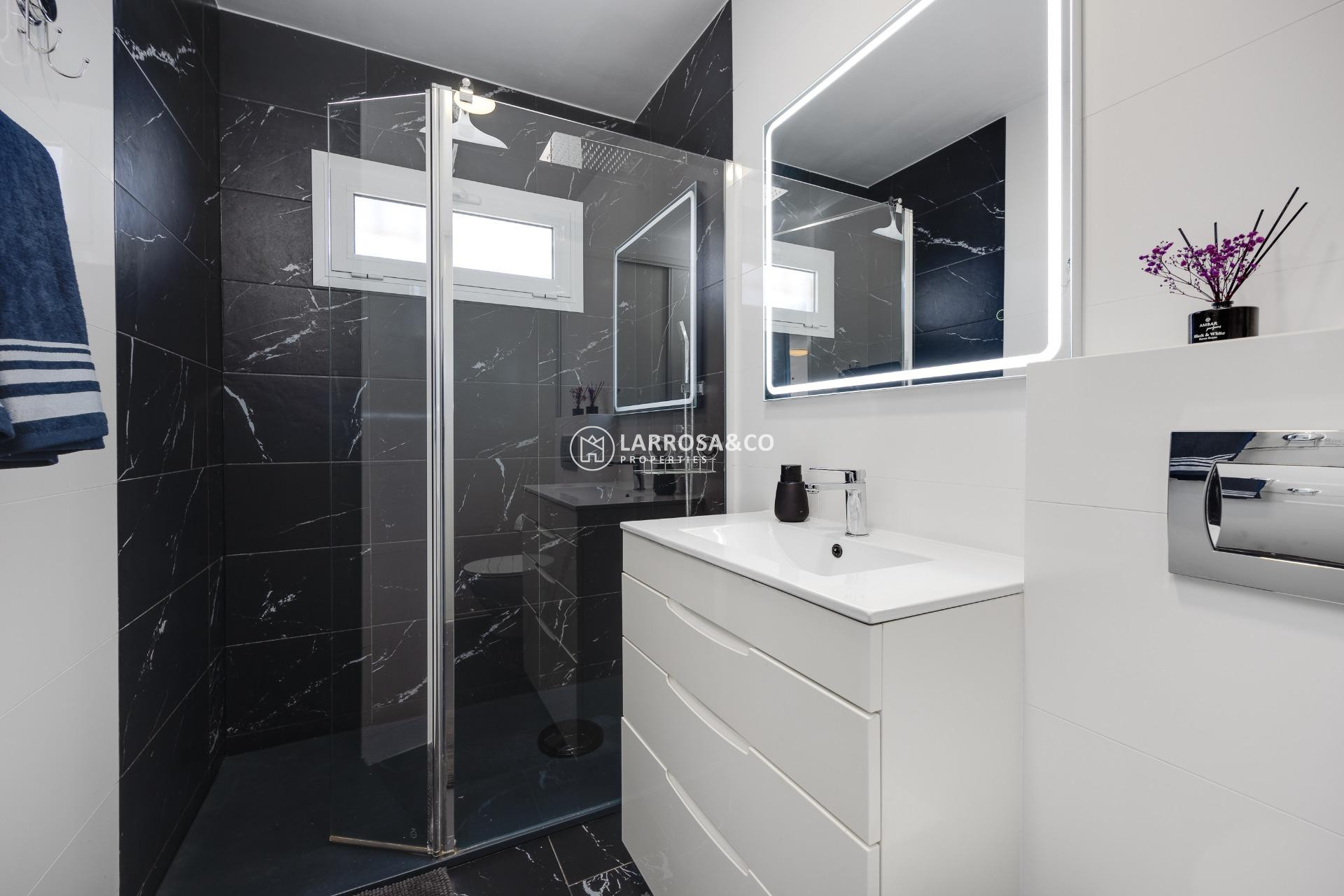 Herverkoop - Apartment - Torrevieja - La Mata