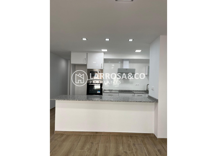 Herverkoop - Apartment - Torrevieja - La Mata