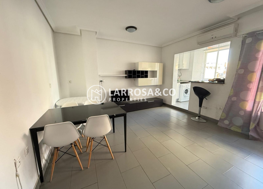 Herverkoop - Apartment - Torrevieja - Las Piscinas Naturales