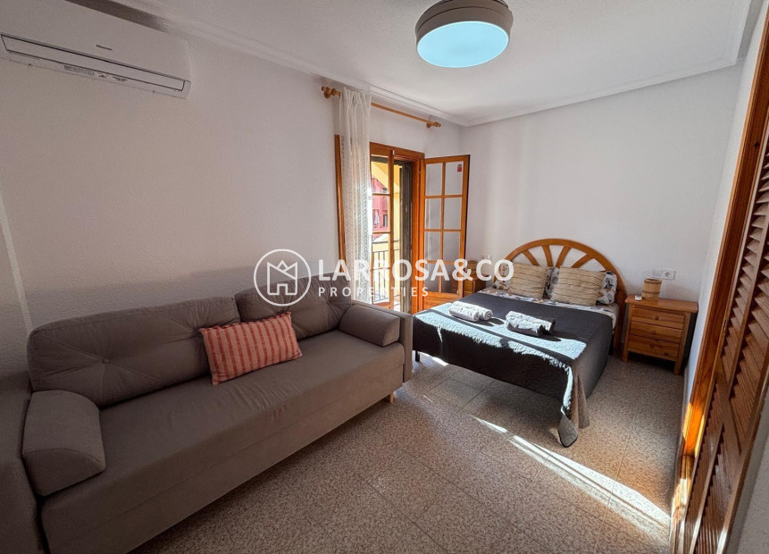 Herverkoop - Apartment - Torrevieja - Los Frutales